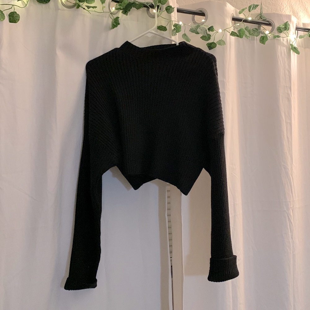 Black cropped ribbed knit sweater. Super soft, worn once, like new condition!